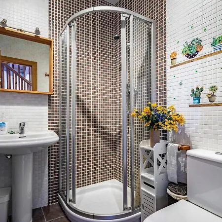 Casa Mariella En Linares, Ribadesella *