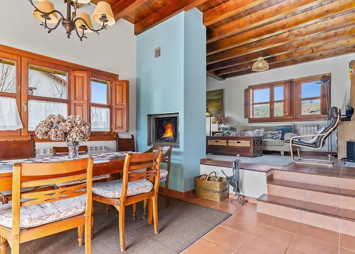 Casa Mariella En Linares, Ribadesella